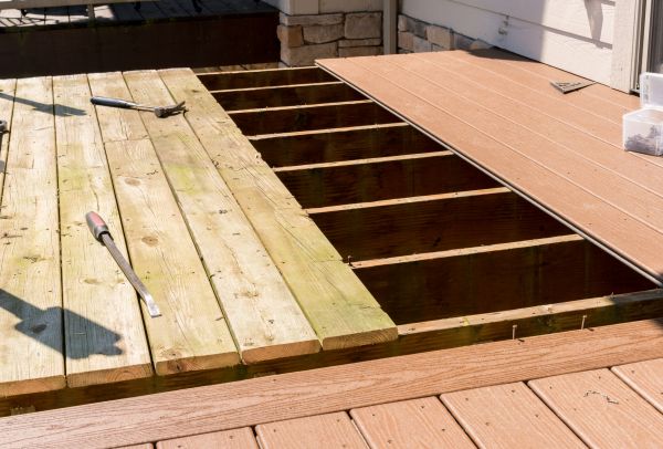 Cost of Deck Floor Replacement in Bellevue